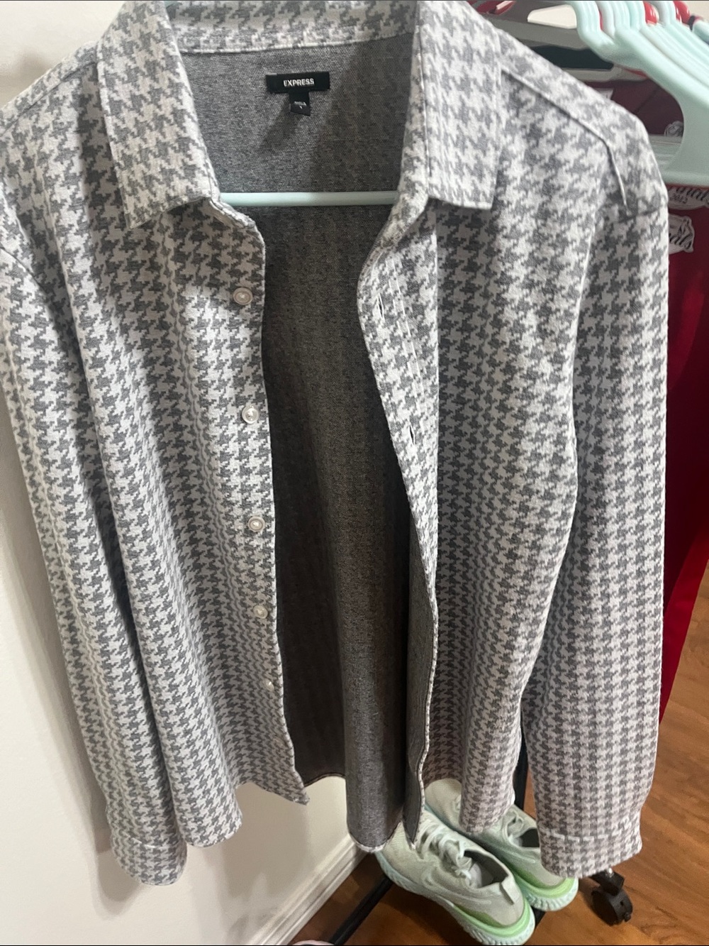 Express Grey and White Houndstooth Shirt Jacket